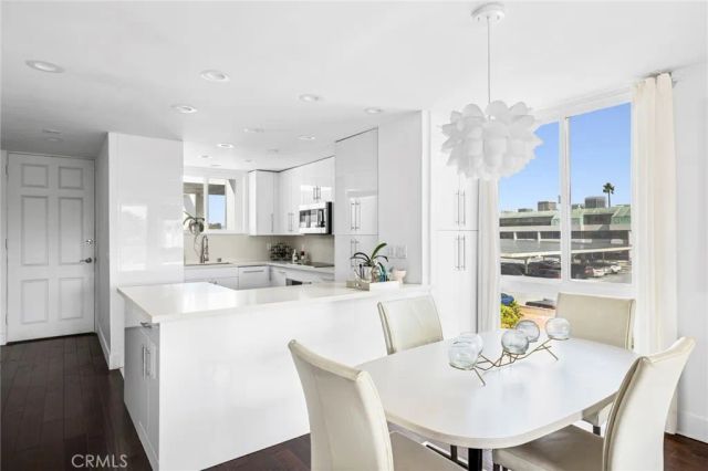 775 Avocado, Corona Del Mar, CA 92625