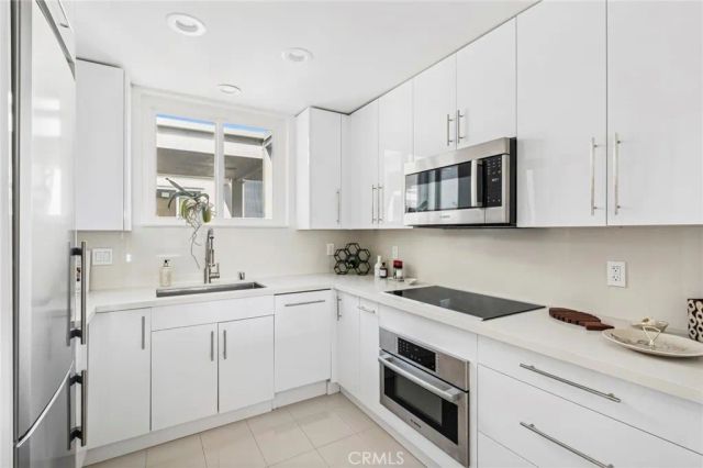 775 Avocado, Corona Del Mar, CA 92625