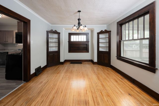 1730 Spring Street, Fort Wayne, IN 46808