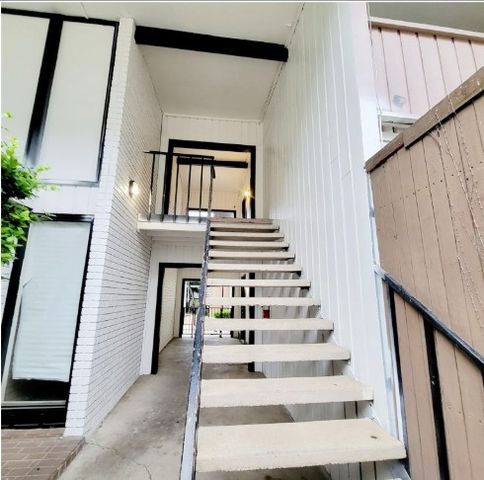 2627 Douglas Avenue, Dallas, TX 75219
