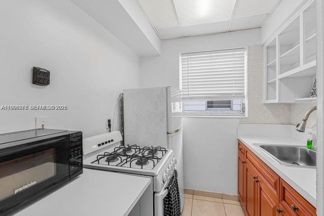 200 76th St 59, Miami Beach, FL 33141
