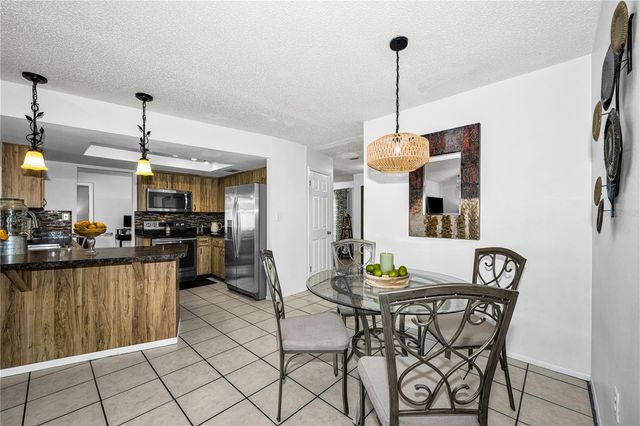6907 OLDGATE CIRCLE, New Port Richey, FL 34655