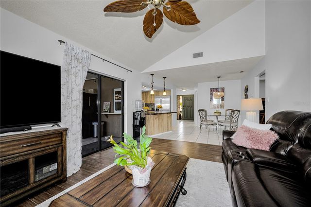 6907 OLDGATE CIRCLE, New Port Richey, FL 34655