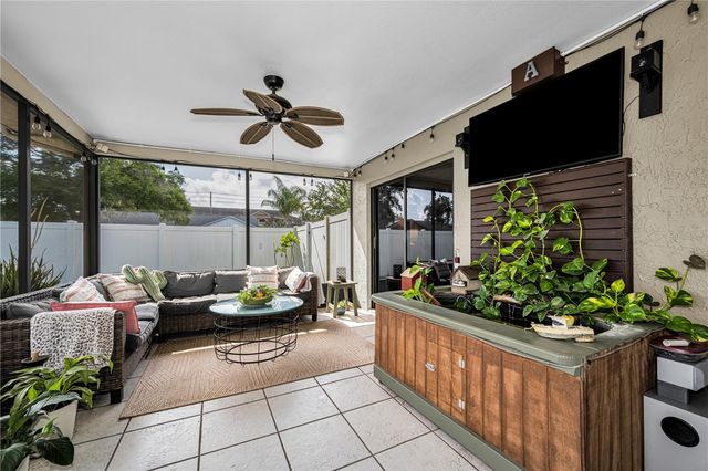 6907 OLDGATE CIRCLE, New Port Richey, FL 34655