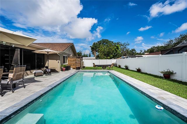 6907 OLDGATE CIRCLE, New Port Richey, FL 34655