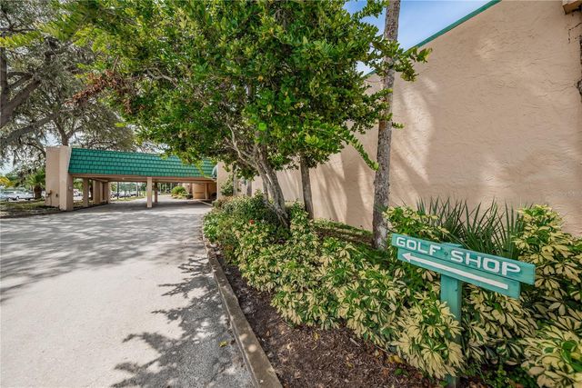 6907 OLDGATE CIRCLE, New Port Richey, FL 34655