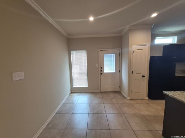 6002 Jax Way Unit 102, San Antonio, TX 78244