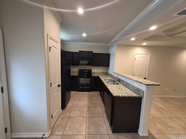 6002 Jax Way Unit 102, San Antonio, TX 78244