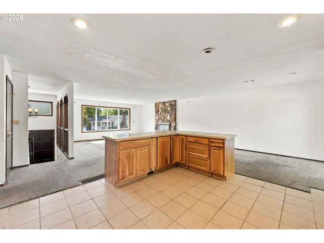 2821 Sw WILLOWBROOK Ct, Gresham, OR 97080