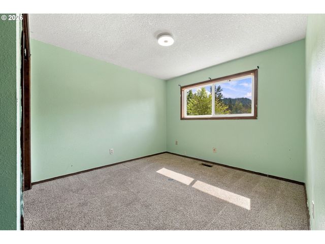 2821 Sw WILLOWBROOK Ct, Gresham, OR 97080