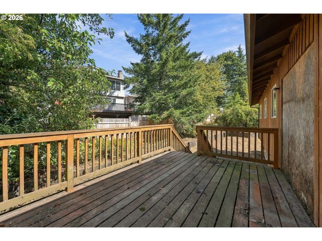 2821 Sw WILLOWBROOK Ct, Gresham, OR 97080