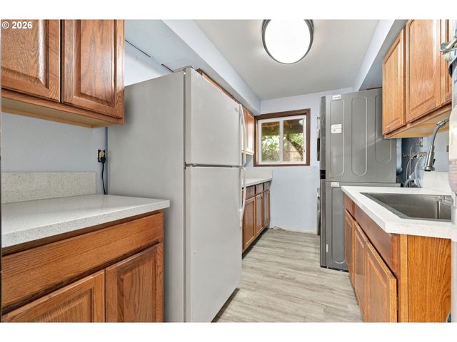 2821 Sw WILLOWBROOK Ct, Gresham, OR 97080