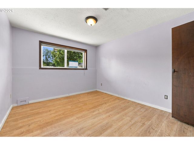 2821 Sw WILLOWBROOK Ct, Gresham, OR 97080