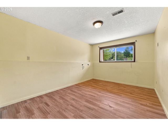2821 Sw WILLOWBROOK Ct, Gresham, OR 97080