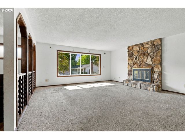 2821 Sw WILLOWBROOK Ct, Gresham, OR 97080