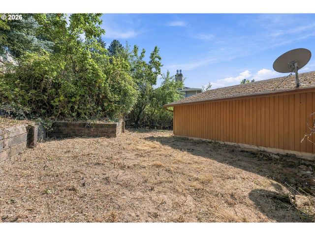 2821 Sw WILLOWBROOK Ct, Gresham, OR 97080