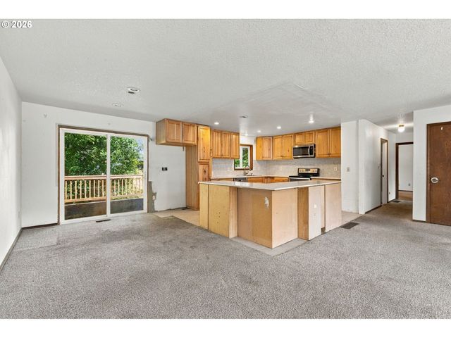 2821 Sw WILLOWBROOK Ct, Gresham, OR 97080