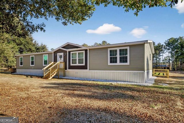 1063 Old Olive Branch Road, Ellabell, GA 31308