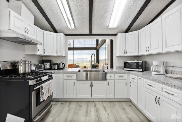 22560 Indian Oak Loop, Caliente, CA 93518