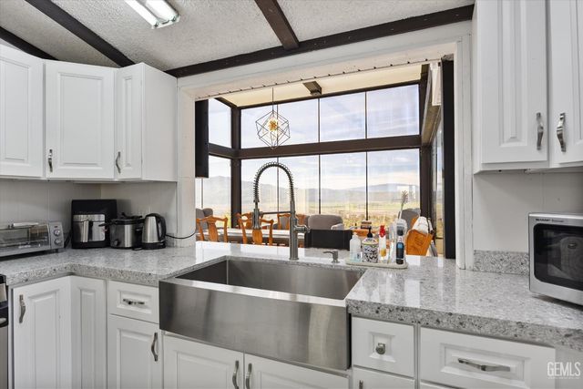 22560 Indian Oak Loop, Caliente, CA 93518