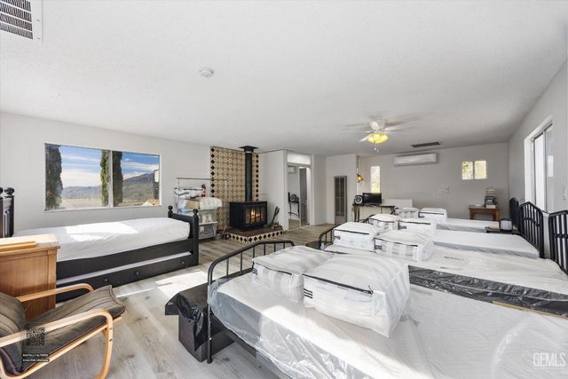 22560 Indian Oak Loop, Caliente, CA 93518