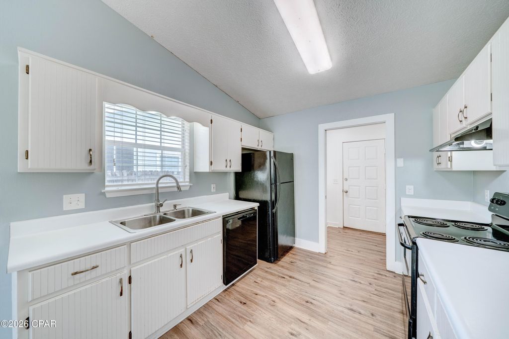 Image 8 of property listing at 112 Michelle Court, Panama City Beach, FL 32407