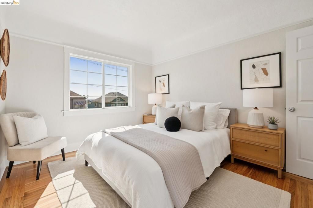 Image 13 of property listing at 2161 48th AVE, Oakland, CA 94601