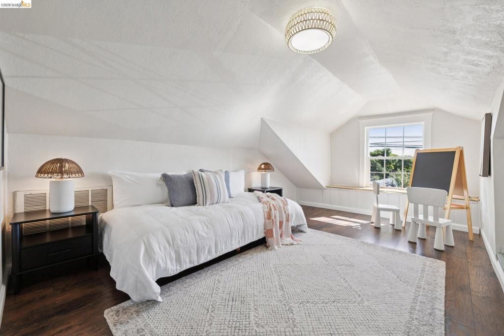 Image 21 of property listing at 2161 48th AVE, Oakland, CA 94601