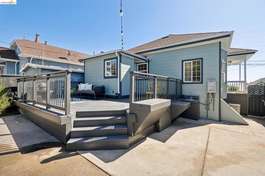 Image 33 of property listing at 2161 48th AVE, Oakland, CA 94601