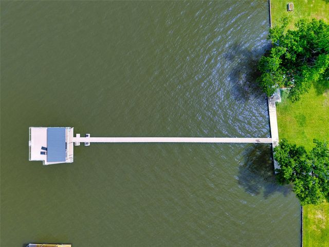 216 N Broadway Road, Azle, TX 76020