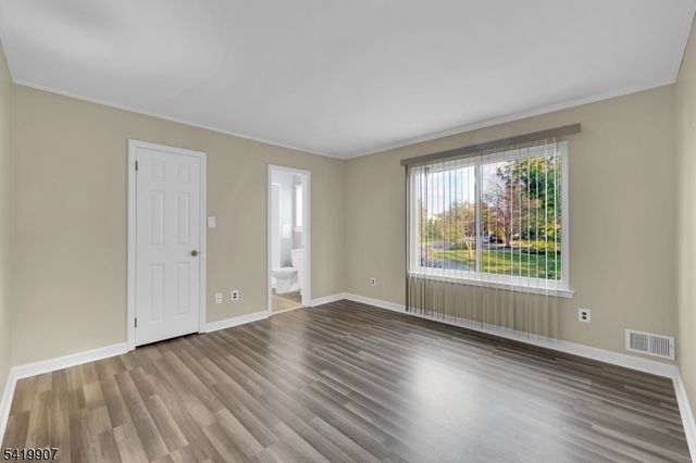 26 Whitehall Ct, Hillsborough Twp., NJ 08844