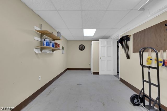 26 Whitehall Ct, Hillsborough Twp., NJ 08844