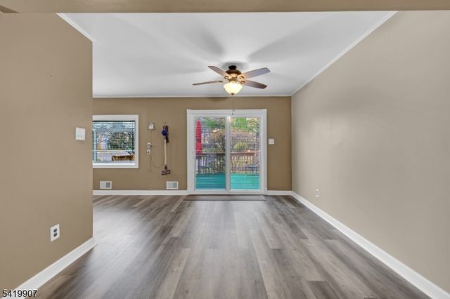 26 Whitehall Ct, Hillsborough Twp., NJ 08844