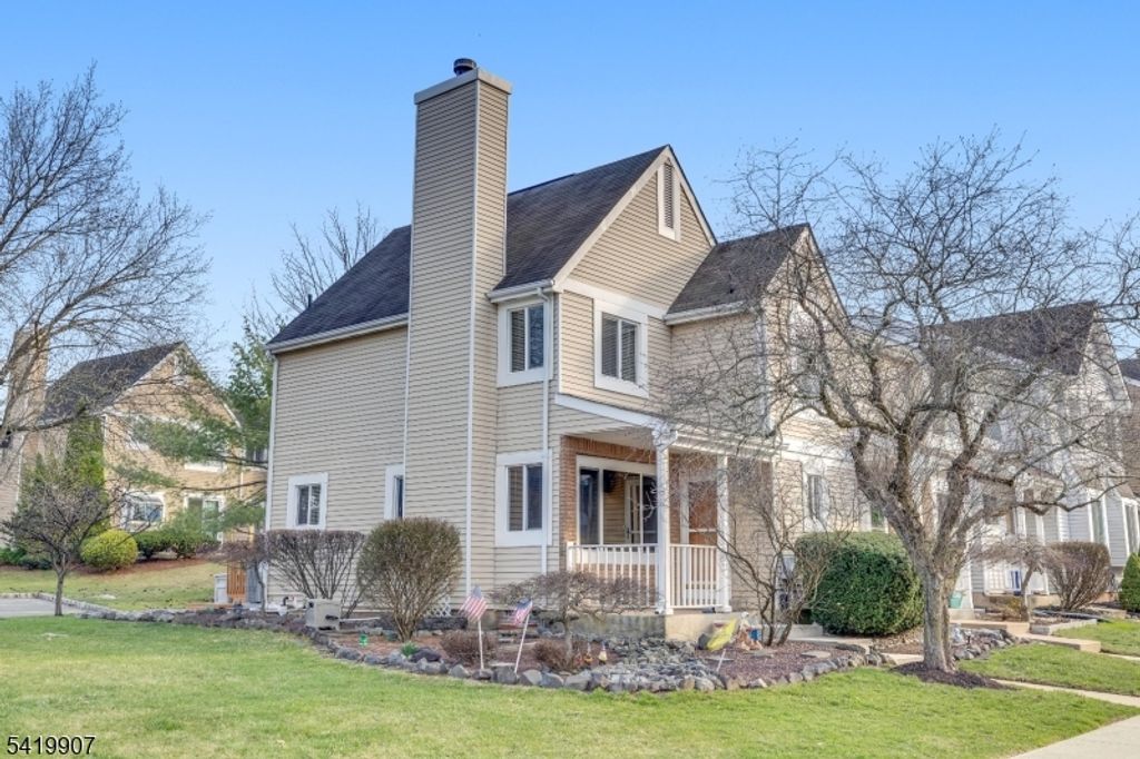 26 Whitehall Ct, Hillsborough Twp., NJ 08844