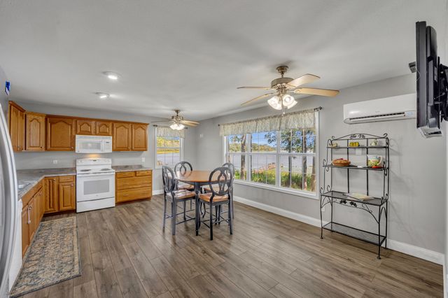 895 Fm 3288 E, Jacksonville, TX 75766