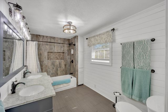 895 Fm 3288 E, Jacksonville, TX 75766