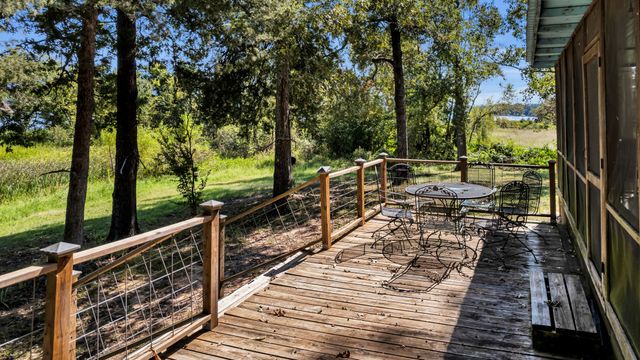 895 Fm 3288 E, Jacksonville, TX 75766