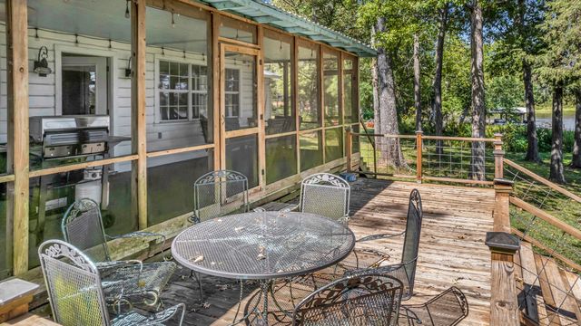 895 Fm 3288 E, Jacksonville, TX 75766