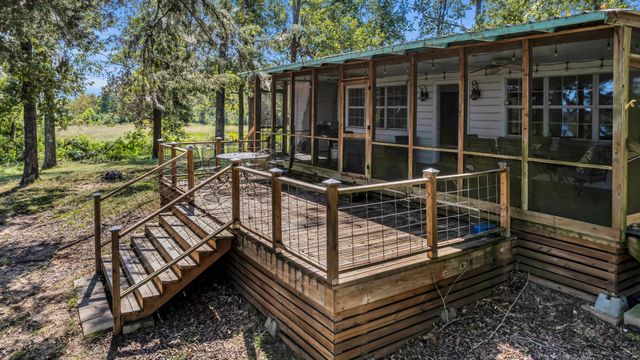 895 Fm 3288 E, Jacksonville, TX 75766