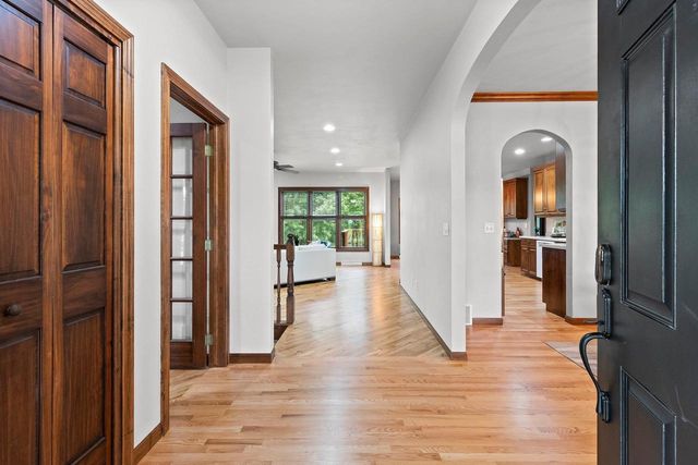 W7436 RIDGESIDE DRIVE, Neenah, WI 54956
