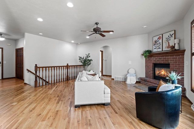 W7436 RIDGESIDE DRIVE, Neenah, WI 54956