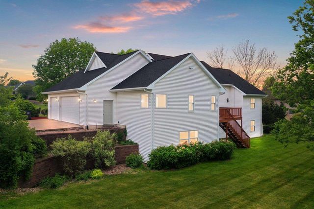 W7436 RIDGESIDE DRIVE, Neenah, WI 54956