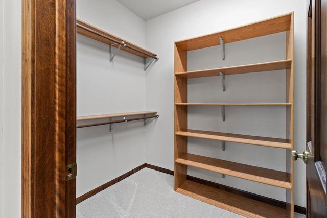 W7436 RIDGESIDE DRIVE, Neenah, WI 54956