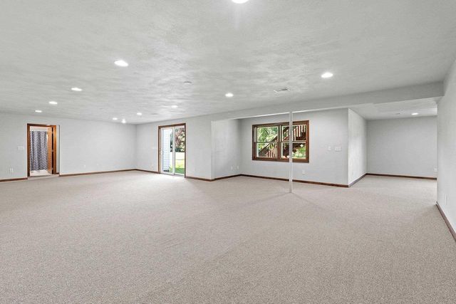 W7436 RIDGESIDE DRIVE, Neenah, WI 54956