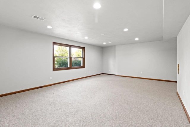 W7436 RIDGESIDE DRIVE, Neenah, WI 54956