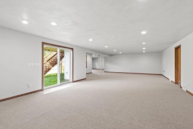 W7436 RIDGESIDE DRIVE, Neenah, WI 54956