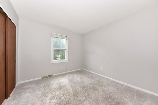 8969 W Hustis STREET, Milwaukee, WI 53224