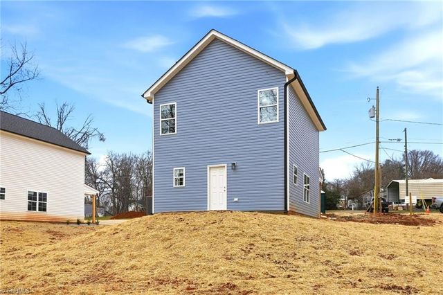 5131 Fredonia Avenue, Winston-salem, NC 27105