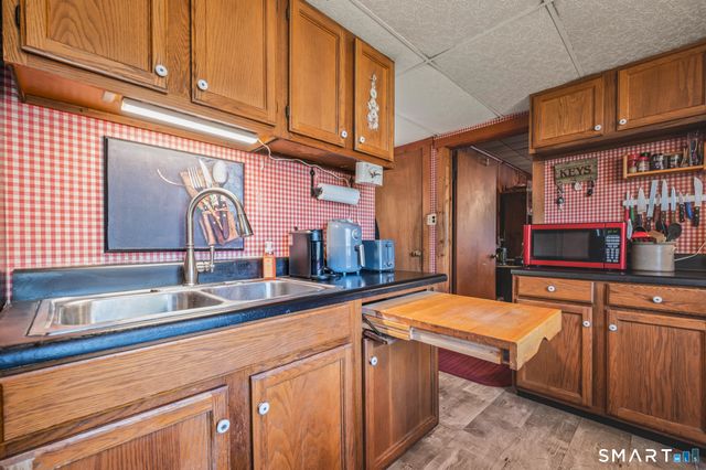 12 Booth Road, Enfield, CT 06082