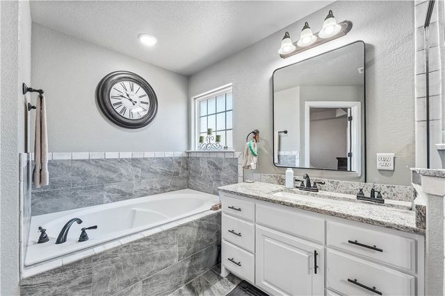 1900 Tull Drive, Pea Ridge, AR 72751